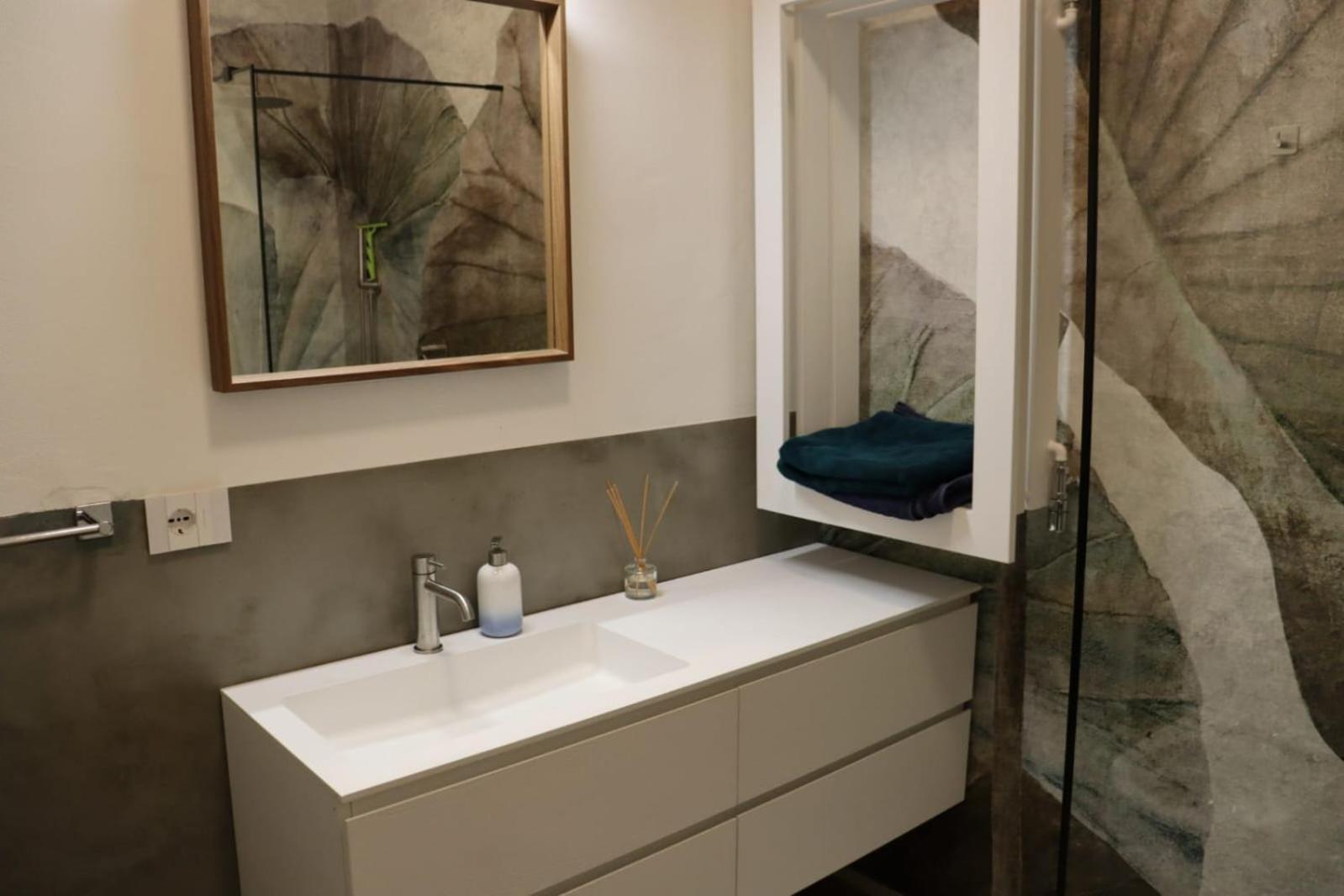 Little Apartment Over The Canal بولونيا المظهر الخارجي الصورة