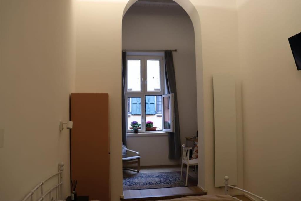 Little Apartment Over The Canal بولونيا المظهر الخارجي الصورة