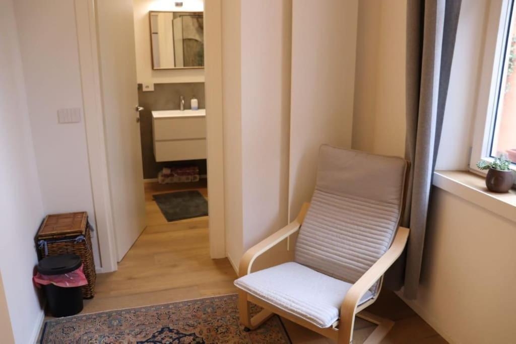 Little Apartment Over The Canal بولونيا المظهر الخارجي الصورة